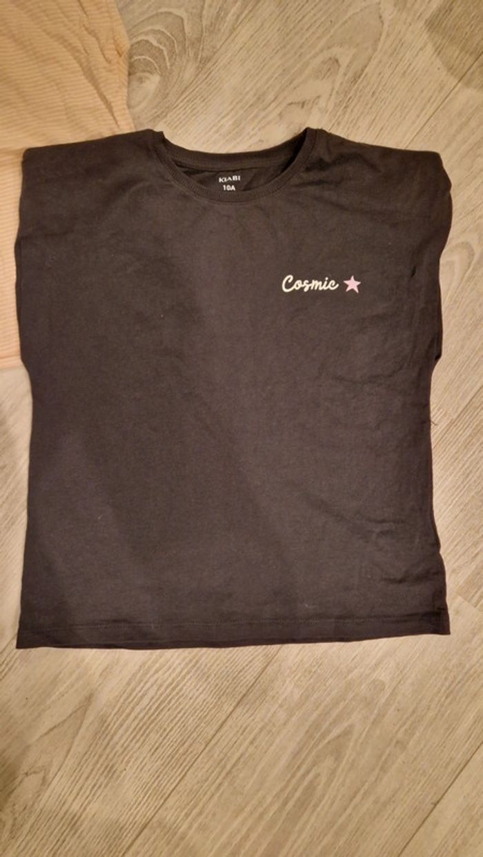 Lot de 2 tee shirts sans manches Kiabi 🌸 10 ans - photo numéro 3