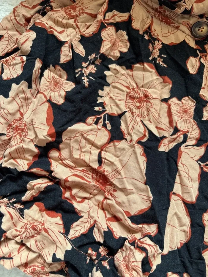 Short à fleurs pimkie taille 36/38 - photo numéro 2