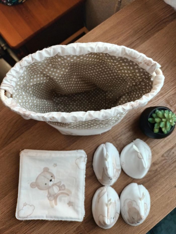 Pochon + debarbouillette + cône pare-pipi - photo numéro 4