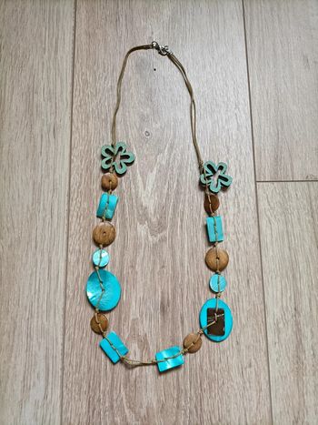 Sautoir/ collier léger