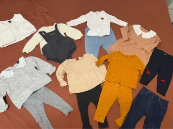 Lot vêtements fille 12 mois