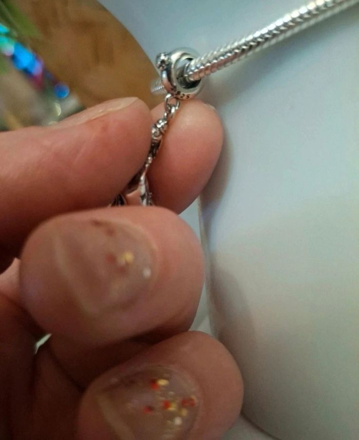 Charm princesse Belle du disney la belle et la bête - photo numéro 4