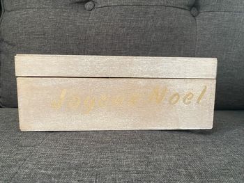 Boîte en bois “Joyeux Noël” détournée en boîte à clés / rangement déco