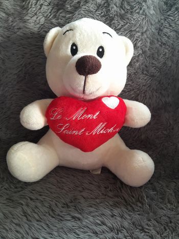 Peluche ours coeur
