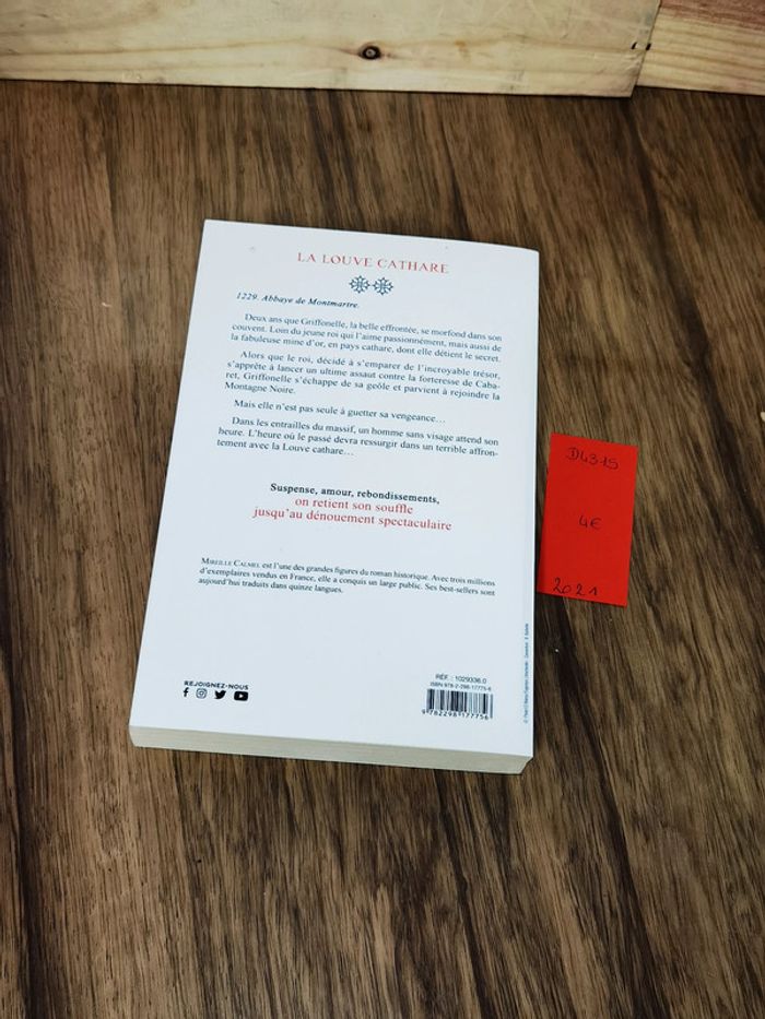 D4315 - livre "la louve Cathare" de Calmel Mireille - photo numéro 2