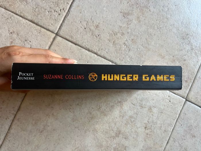 Livre Hunger Games 1 - photo numéro 3