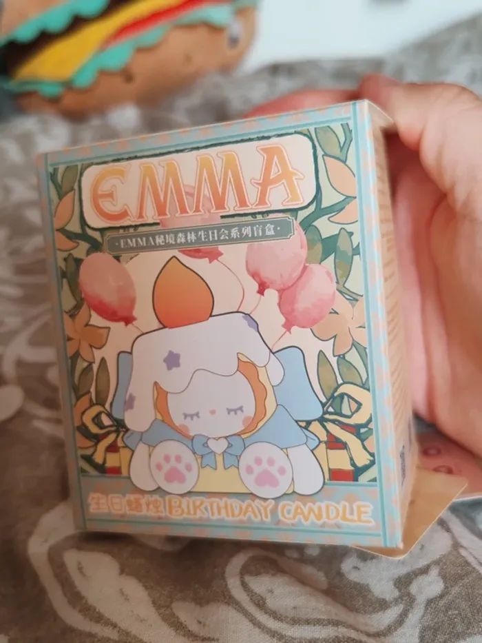 Figurine Emma en vinyle - série birthday candle - make a wish - photo numéro 11