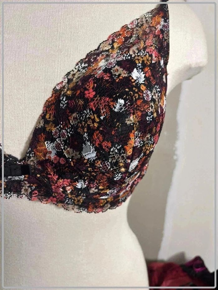 Magnifique soutient gorge colorée taille 95d marque gemo - photo numéro 6