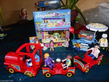PLaymobils lot fete glacier + train enfants