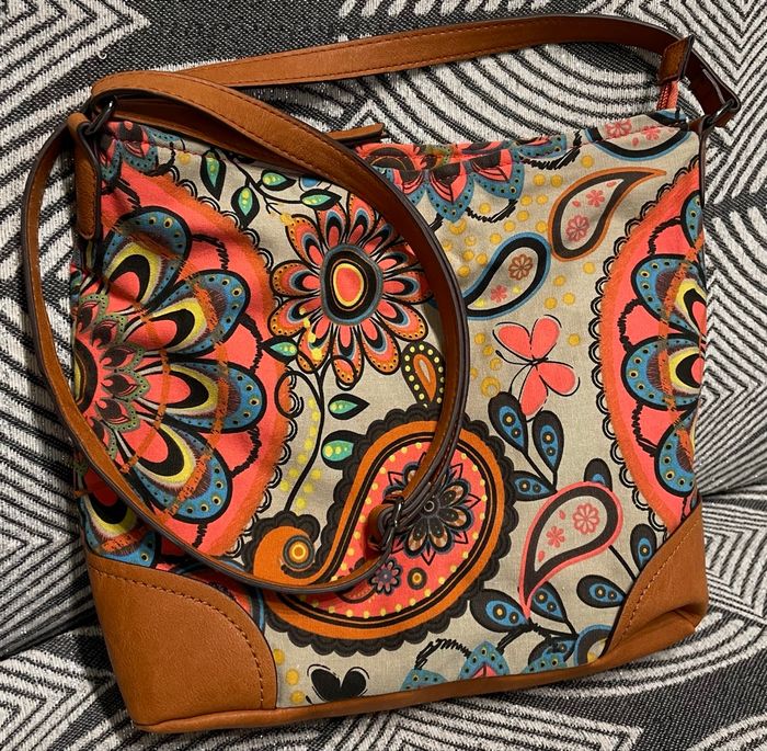 Sac Bandoulière textile et imitation Cuir Artisanale acheté en Guadeloupe - photo numéro 9