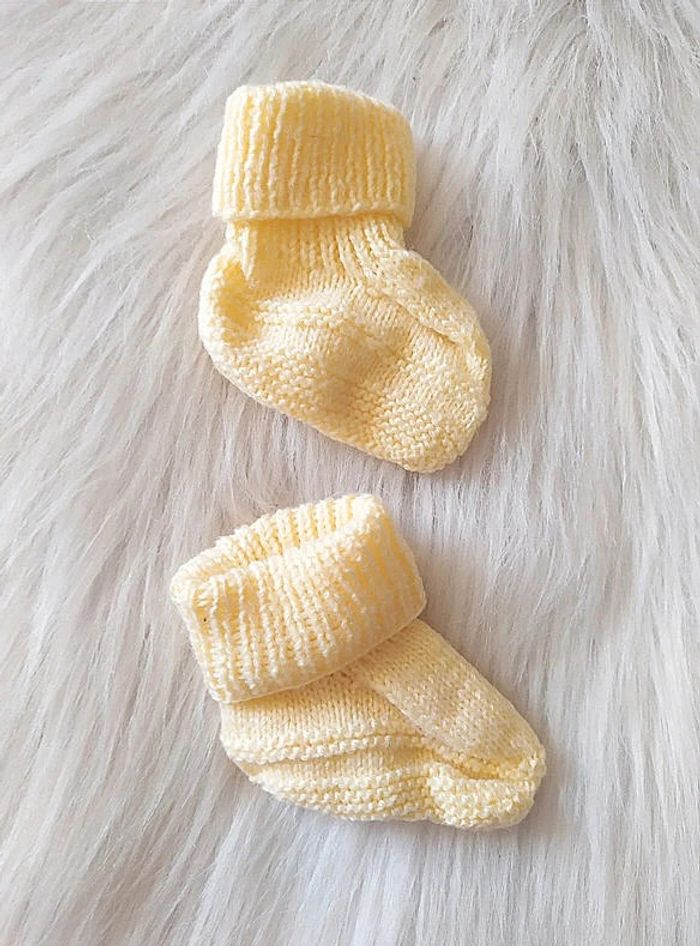 Chaussons bébé en acrylique jaune