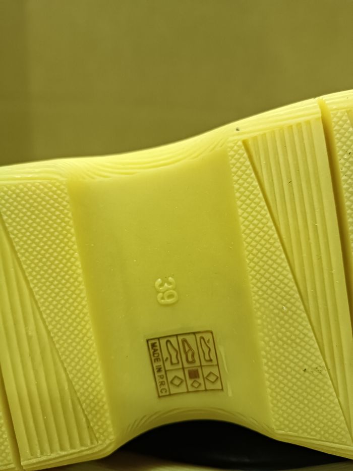 Bottes CHC Shoes marron taille 39 - photo numéro 6