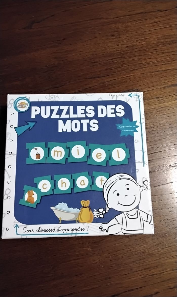 Puzzle des mots ,30 mots, le mot de l image ,Toy Universe ,dès 4 ans