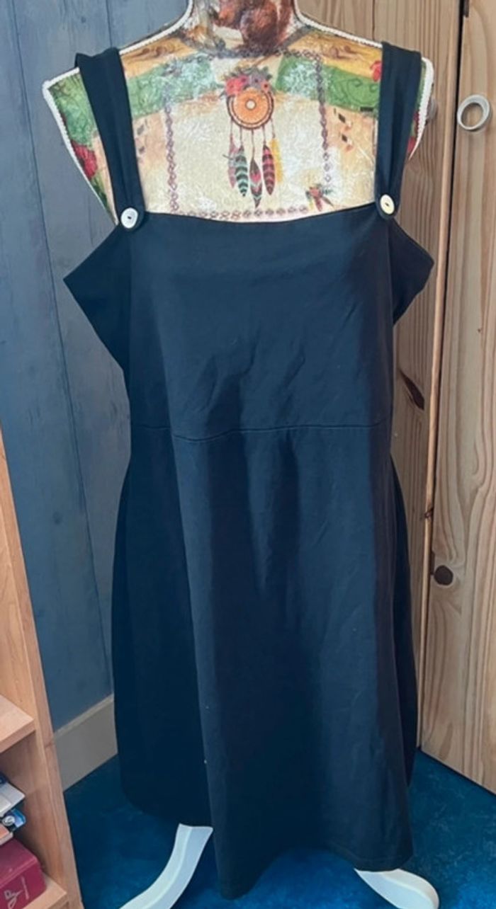 petite robe noire - photo numéro 2