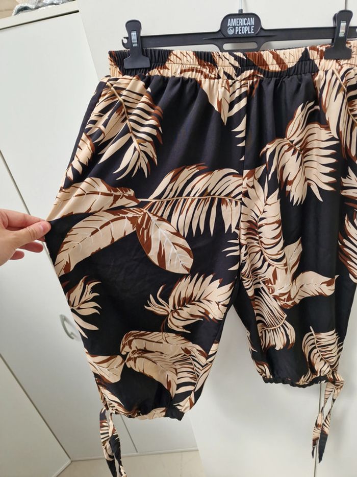 Pantalon Corsaire Noir Fluide Court Imprimé Feuillage Beige Marron - photo numéro 3