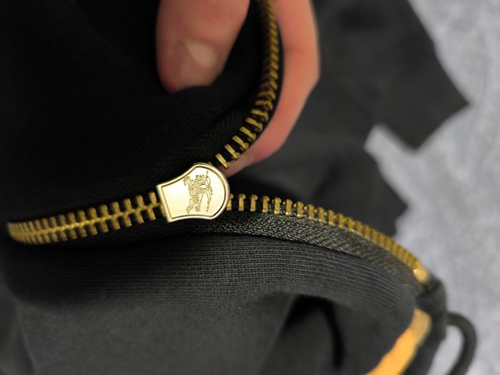 Pull a capuche avec zip Burberry authentique noir blanc marron beige - photo numéro 2