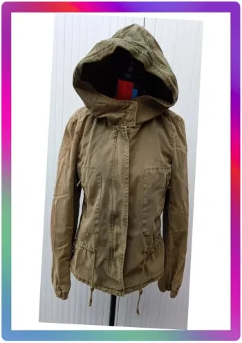 Veste en jean à capuche XS/14 ans Zara Trafaluc