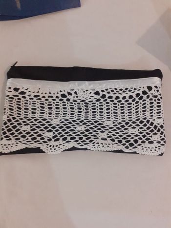 Pochette en tissu jean recyclé avec fermeture éclair
