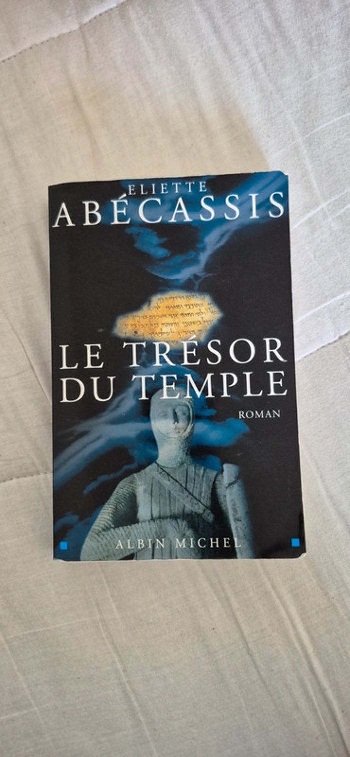 Livre / roman le trésor du temple de Eliette Abecassis