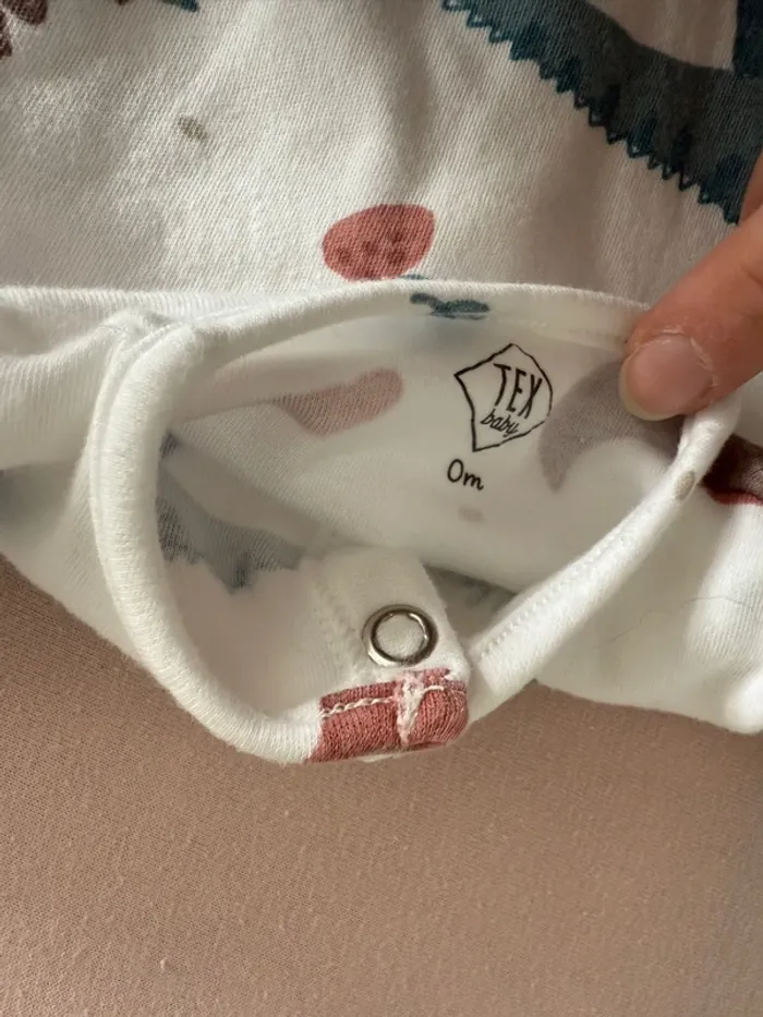 2 pyjamas bébés - photo numéro 3