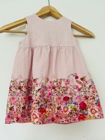 Robe à fleurs  Zara taille 3/4 ans 