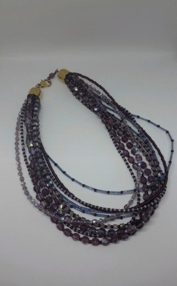 📿 Magnifique collier multi rang de perles mauves en très bon état Handmade - photo numéro 4