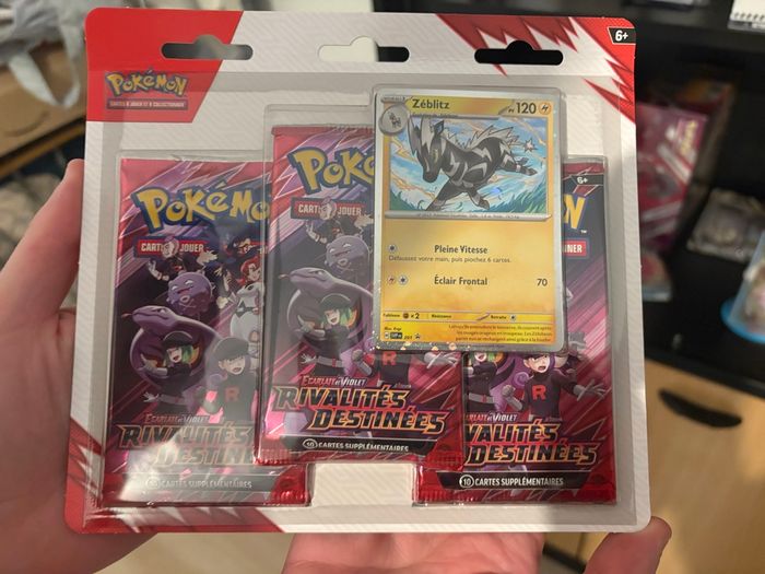 Tripack triple illustration ev10 Pokémon
