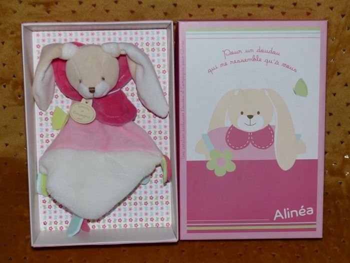 Doudou lapin Alinéa Doudou et compagnie🐰  Neuf