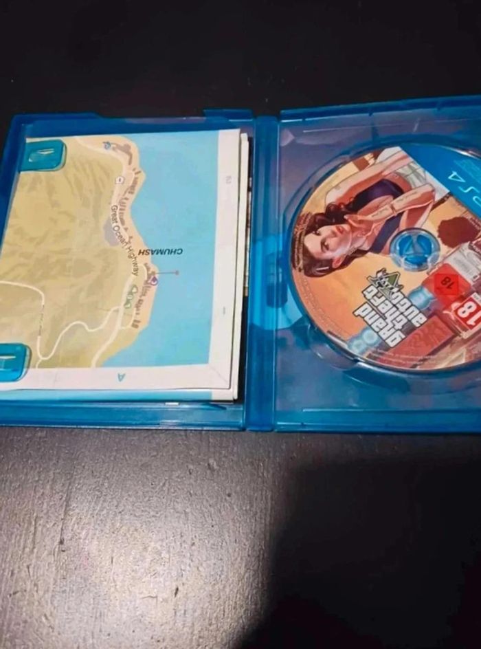 Jeux  PS4  grand  theft  auto five - photo numéro 2