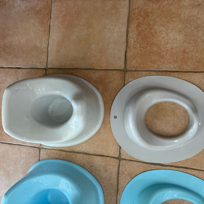 Pot + réducteur de toilette - photo numéro 2