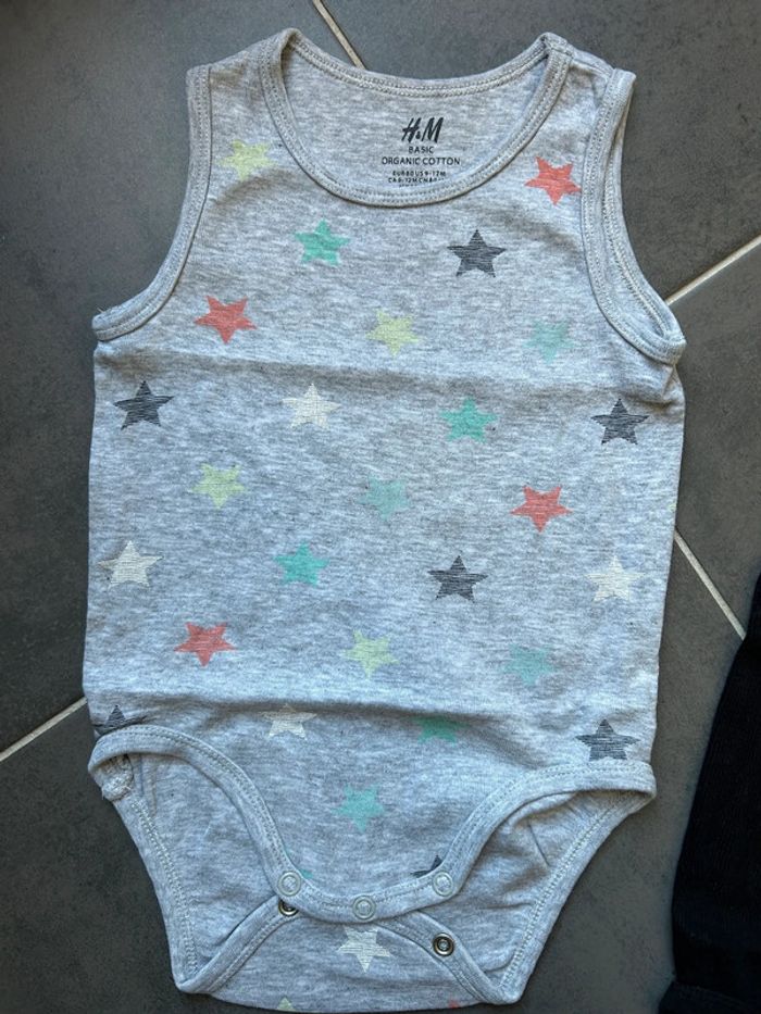 Lot de 2 bodys sans manches débardeurs bébé garçon H&M - photo numéro 5