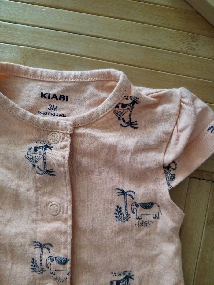 Combishort 3mois - photo numéro 2