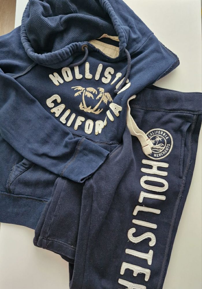 Ensemble hollister avec pull à capuche