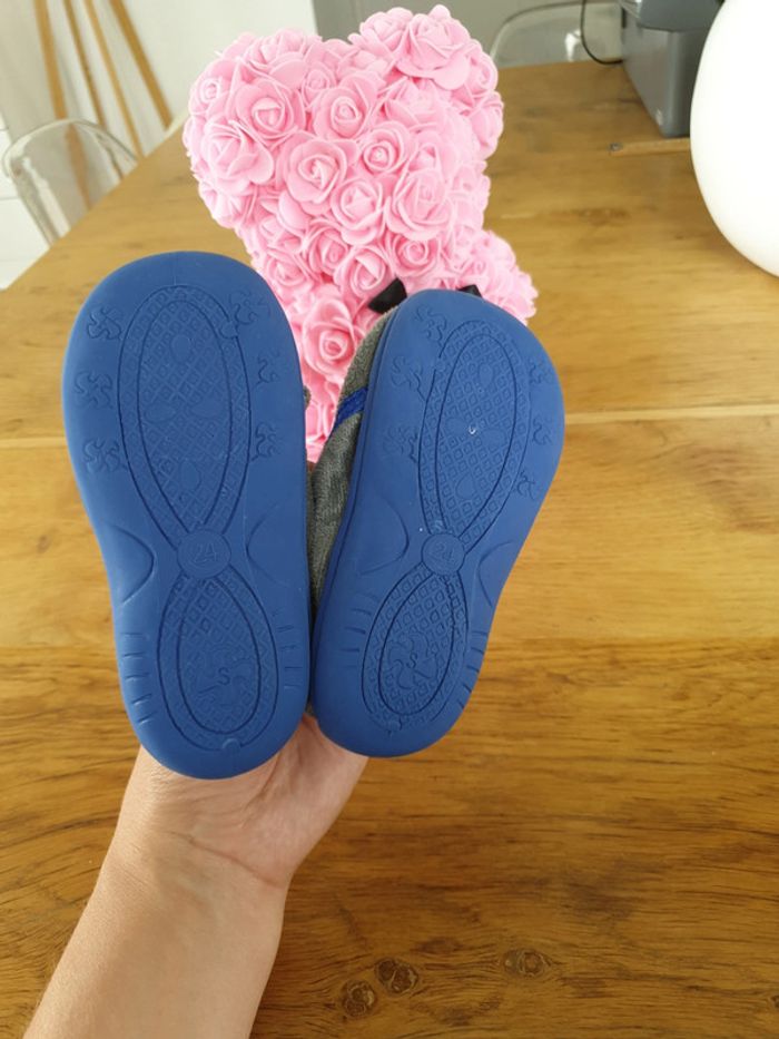 Chaussons 24 - photo numéro 3