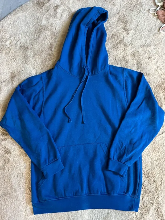 Sweat bleu