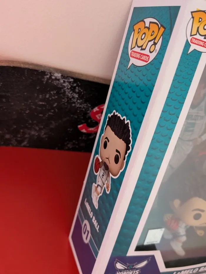 Funko Pop NBA Tim Duncan dans sa boîte - photo numéro 5