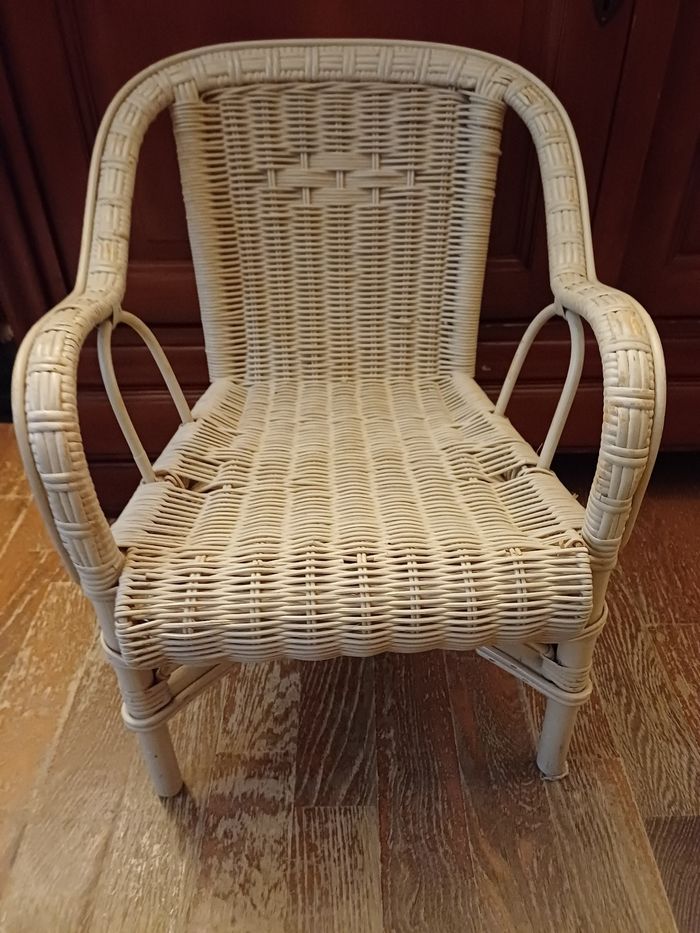 Chaise en rotin enfant