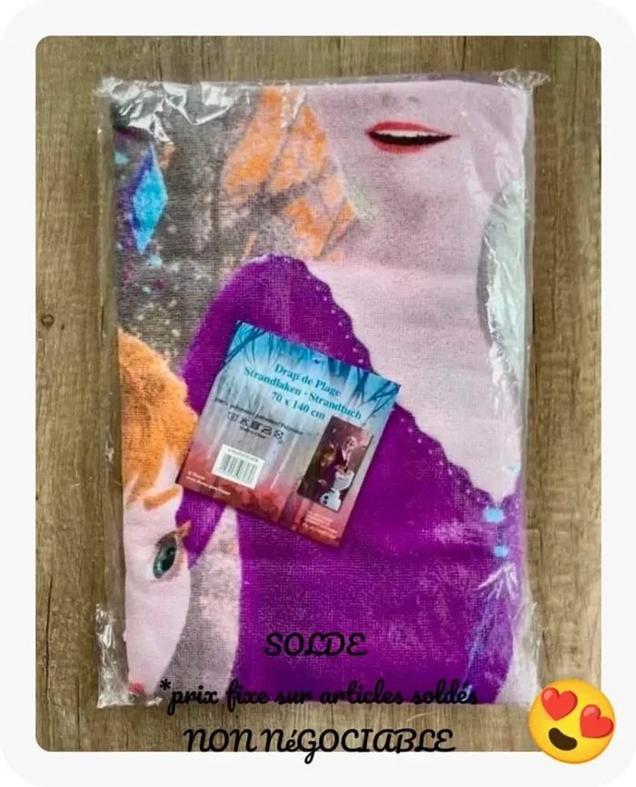 SOLDE Drap de plage 70x140 - reine des neiges - neuf
