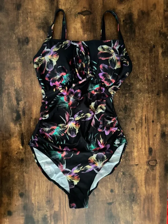 Maillot de bain pour femme enceinte