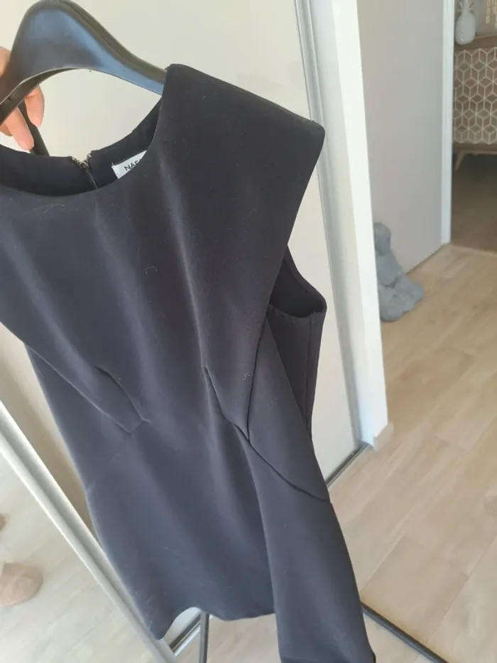Robe très élégante - photo numéro 5