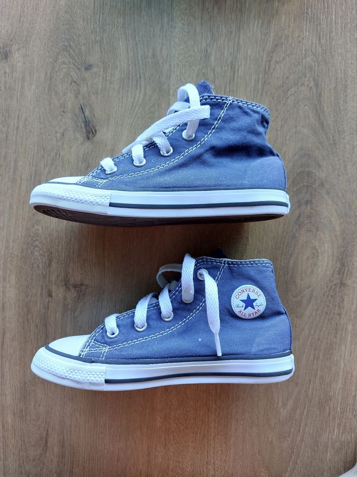 Converse montantes en toile pointure 26 - photo numéro 2