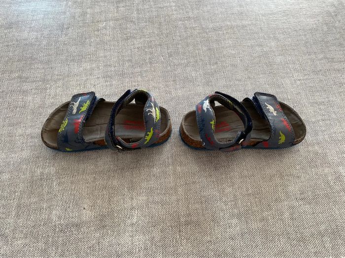 Nus pieds dinosaures taille 24 - photo numéro 5