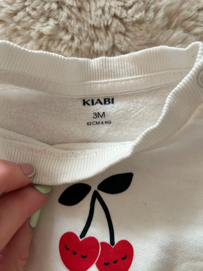 Ensemble 3 mois en sweat - photo numéro 2