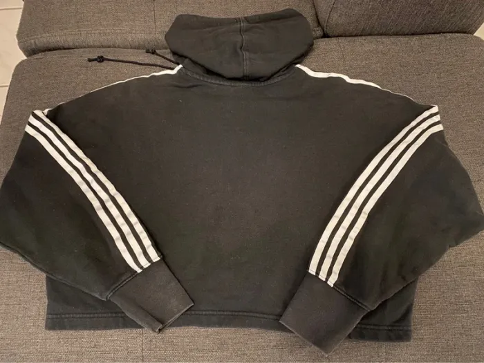 Sweat court adidas femme noir capuche et bandes blanches, logo trèfle brodé taille 34 oversize - photo numéro 2