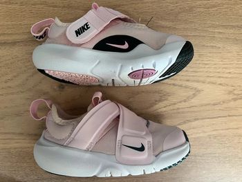 Basket fille Nike taille 22