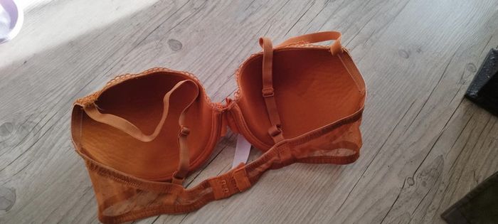Soutien gorge - photo numéro 2