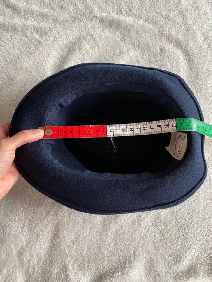 Chapeau femme en laine bleu marine - photo numéro 15