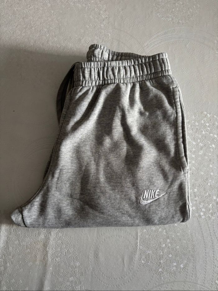 Pantalon de jogging Nike, excellent état