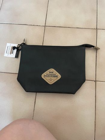 Trousse Toilette Hommes Essentiels