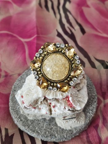 Grosse bague ajustable avec pierres citrine et topaz blanche